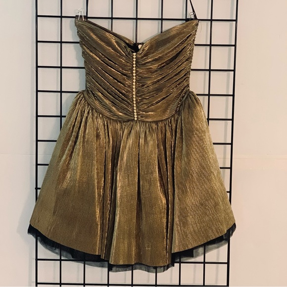 Bronx And Banco Florence Strapless Gold Mini Dress. - Picture 11 of 13
